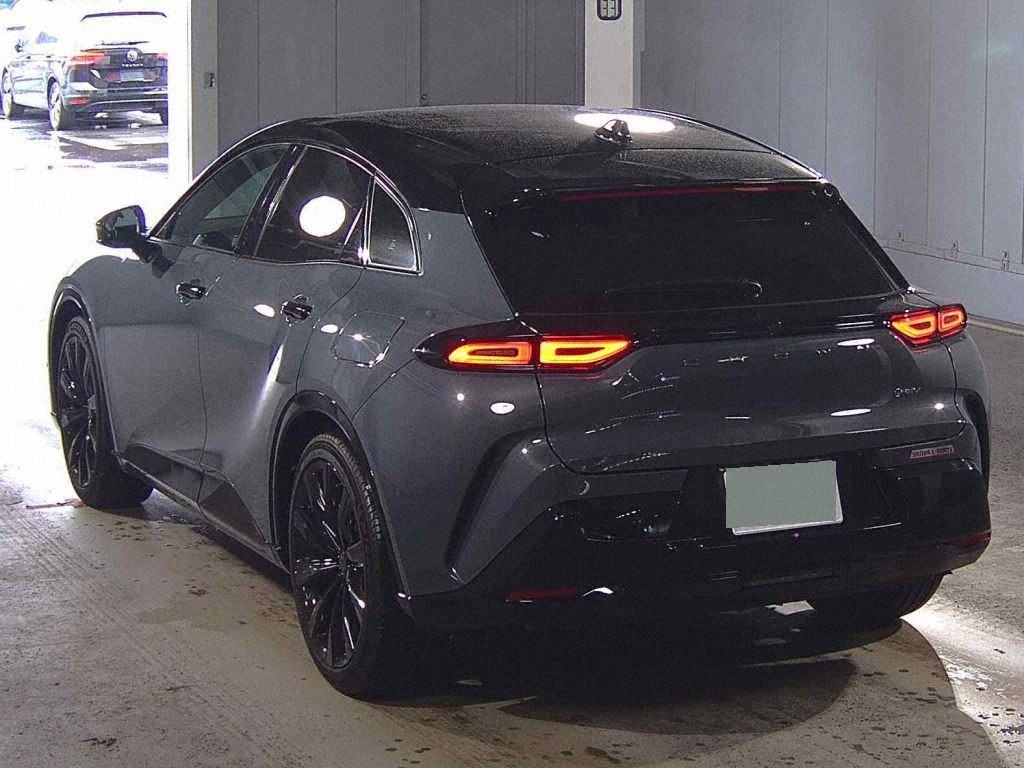 2023 TOYOTA CROWN SPORT SPORT Z (HEV) photo 2