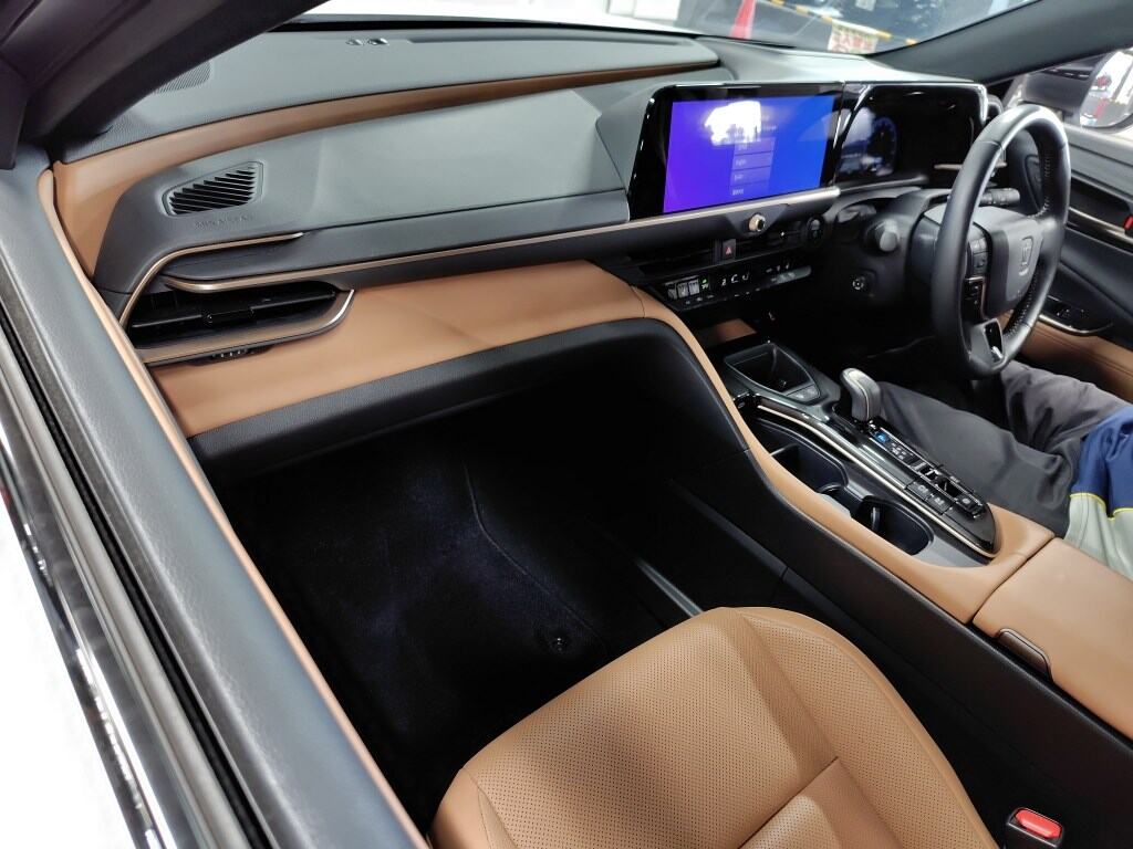 2024 TOYOTA CROWN SPORT SPORT Z (HEV) photo 3