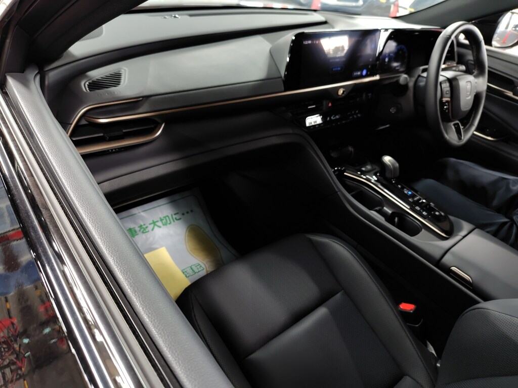 2024 TOYOTA CROWN SPORT SPORT Z (HEV) photo 3