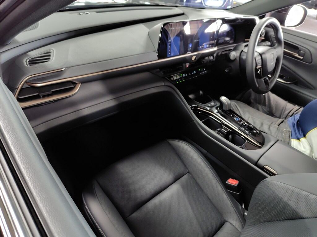 2025 TOYOTA CROWN SPORT SPORT Z (HEV) photo 3