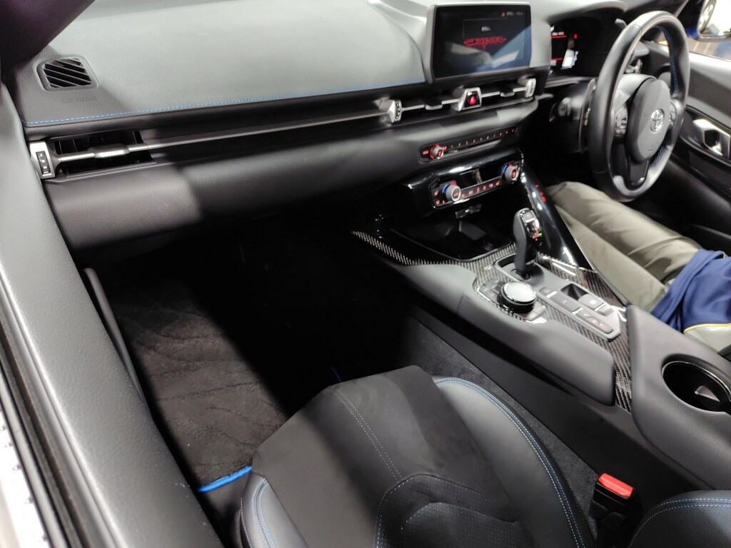 2021 TOYOTA SUPRA RZ HORIZON BLUE EDITION photo 5