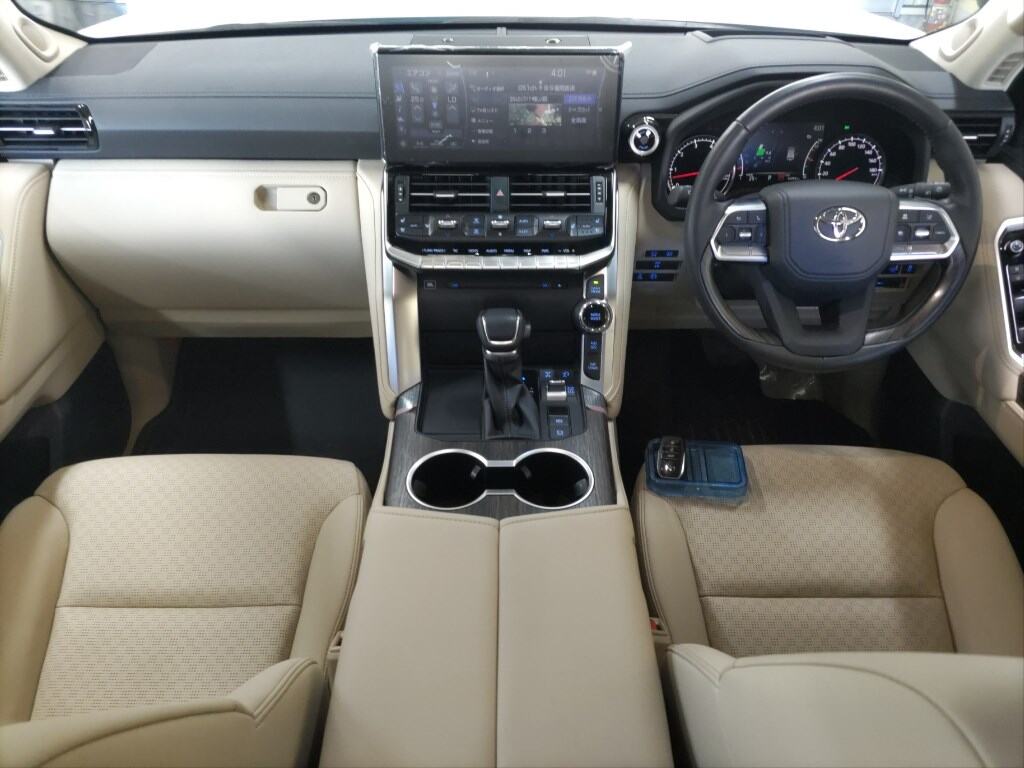 2024 TOYOTA LAND CRUISER ZX photo 3