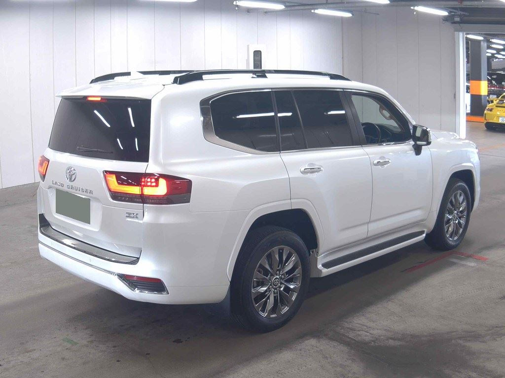 2024 TOYOTA LAND CRUISER ZX photo 5