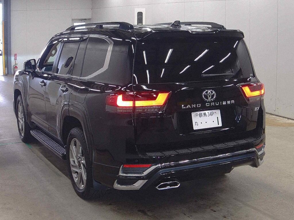 2026 TOYOTA LAND CRUISER ZX photo 2