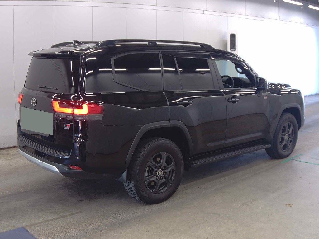 2023 TOYOTA LAND CRUISER GR SPORT photo 5
