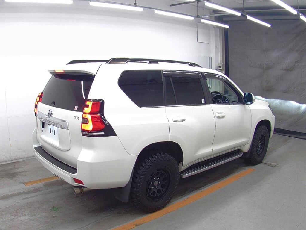 2021 TOYOTA LAND CRUISER PRADO TX L PACKAGE photo 5