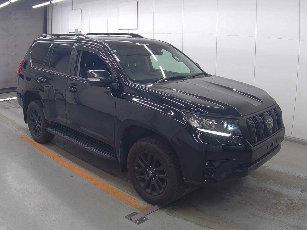 2023 TOYOTA LAND CRUISER PRADO TX L PACKAGE･MATT BLACK EDITION