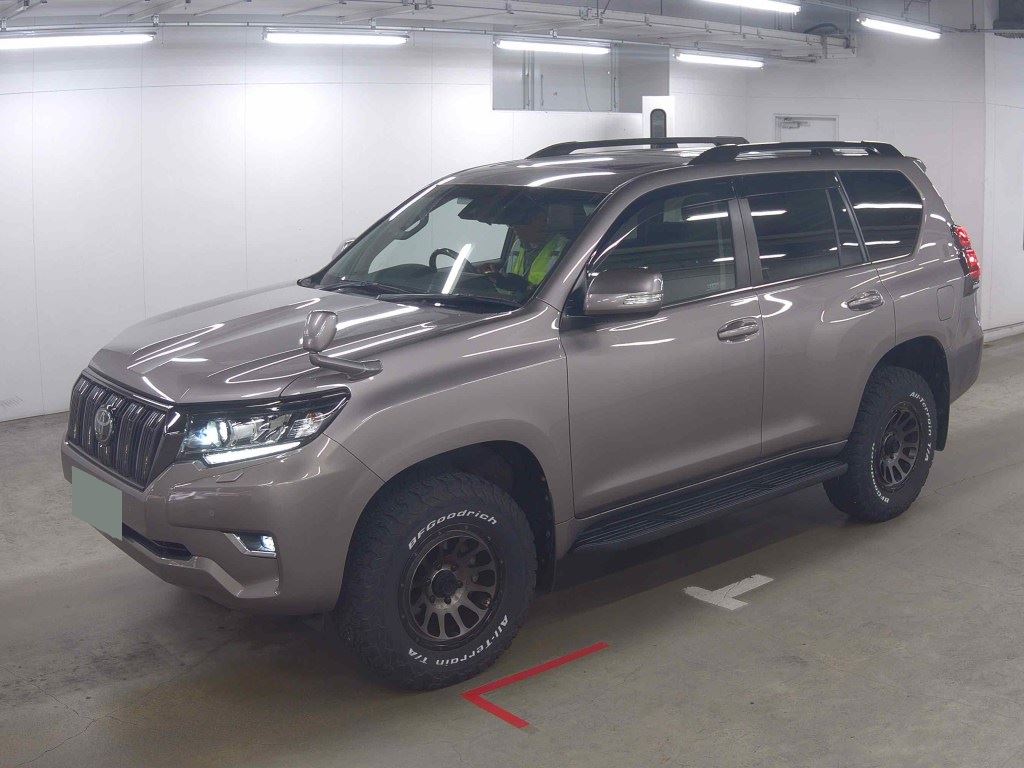 2022 TOYOTA LAND CRUISER PRADO TX L PACKAGE photo 4