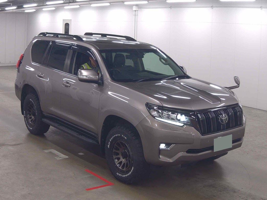 2022 TOYOTA LAND CRUISER PRADO TX L PACKAGE