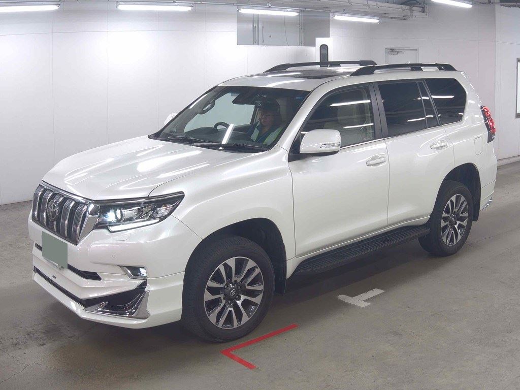 2023 TOYOTA LAND CRUISER PRADO TX L PACKAGE photo 4