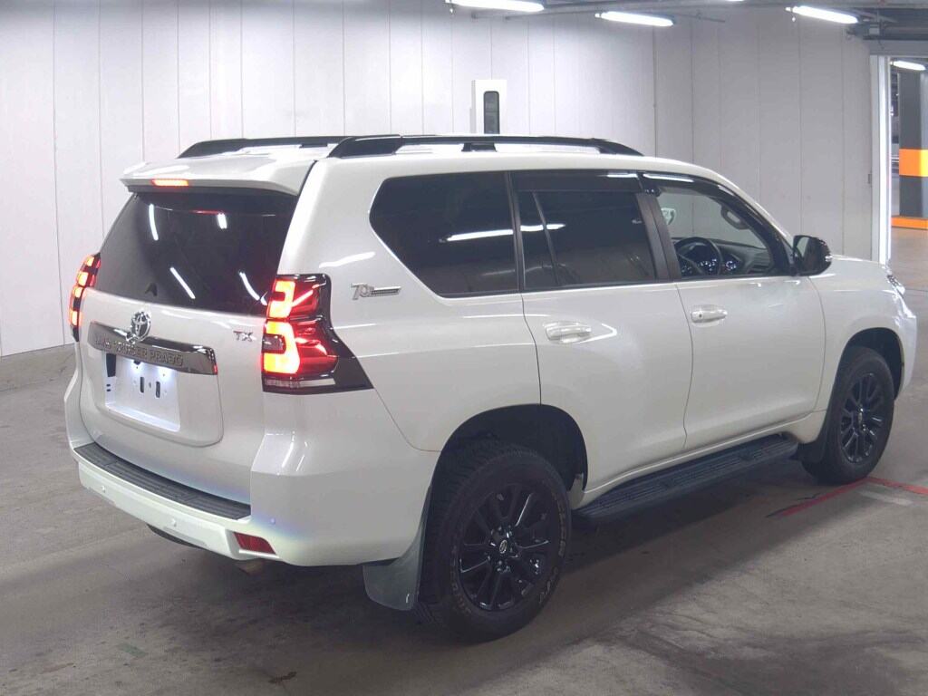 2022 TOYOTA LAND CRUISER PRADO TX L PACKAGE 70TH ANNIVERSARY LIMITED photo 5
