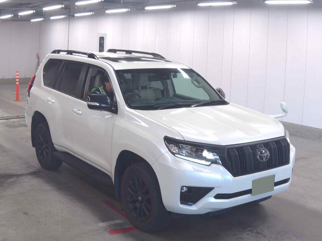 2023 TOYOTA LAND CRUISER PRADO TX L PACKAGE･MATT BLACK EDITION