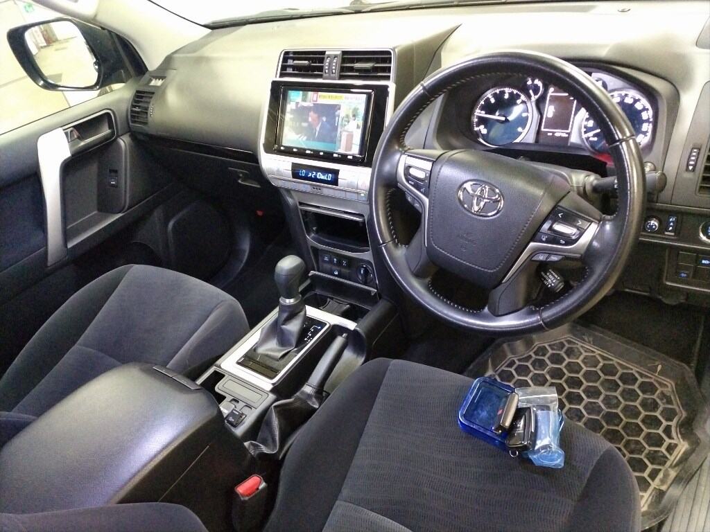 2022 TOYOTA LAND CRUISER PRADO TX photo 3