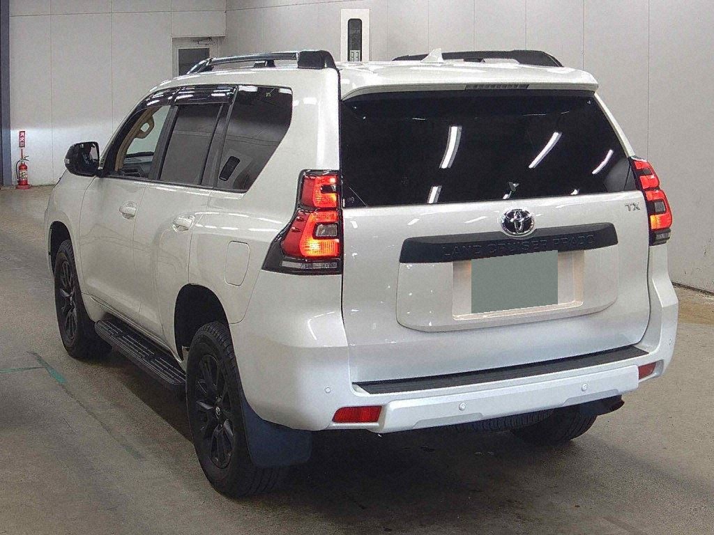 2024 TOYOTA VOXY S-G photo 3