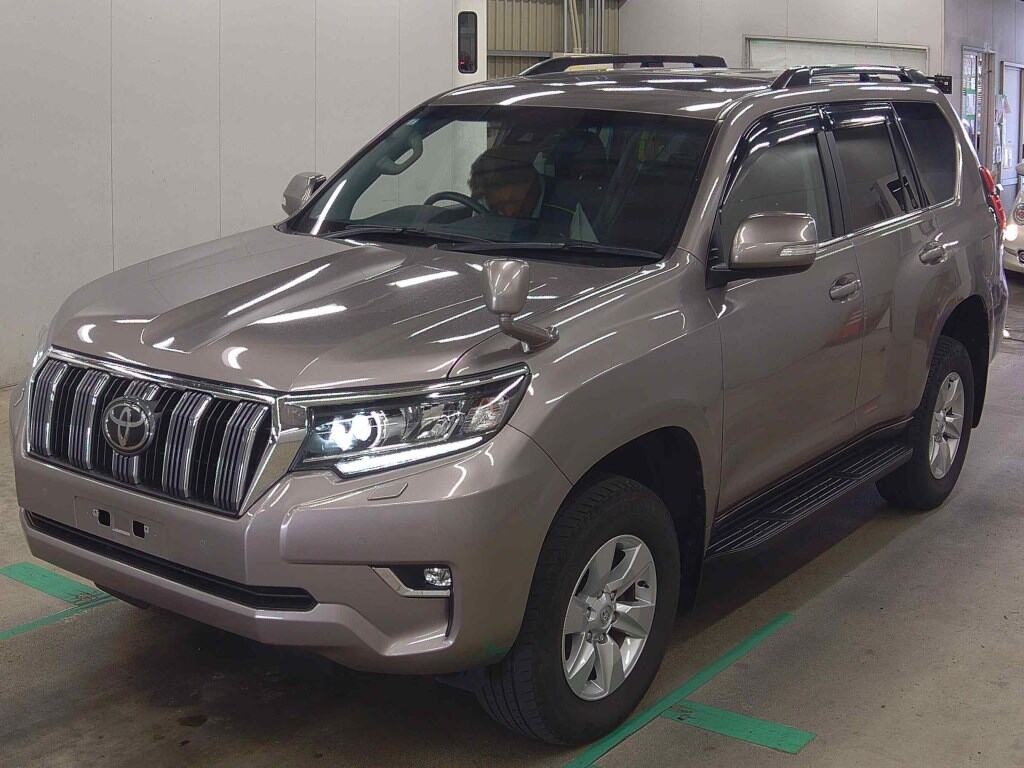 2023 TOYOTA LAND CRUISER PRADO TX L PACKAGE photo 4