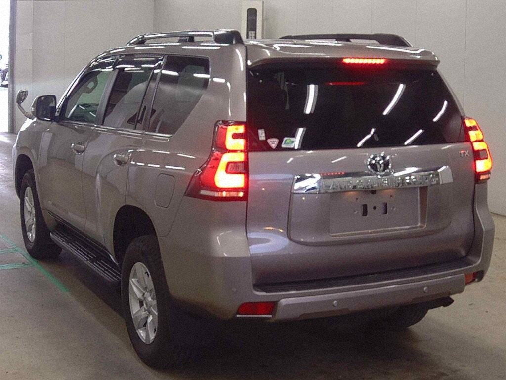 2023 TOYOTA LAND CRUISER PRADO TX L PACKAGE photo 2