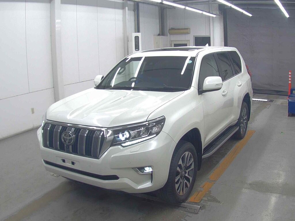 2021 TOYOTA LAND CRUISER PRADO TZ-G photo 4