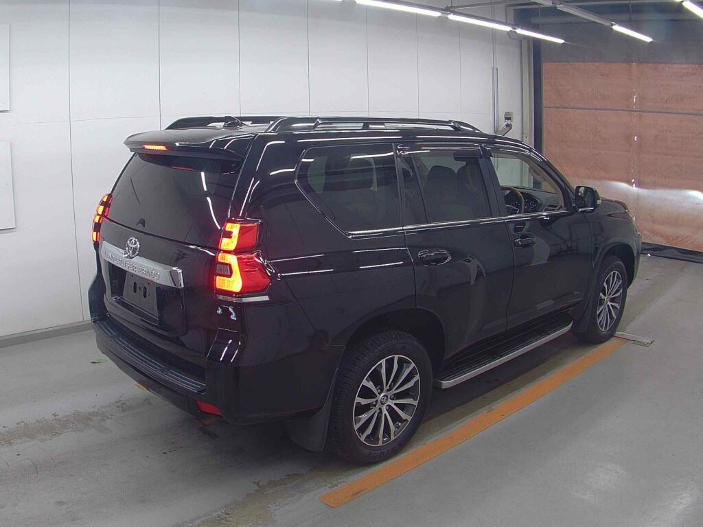 2021 TOYOTA LAND CRUISER PRADO TZ-G photo 5