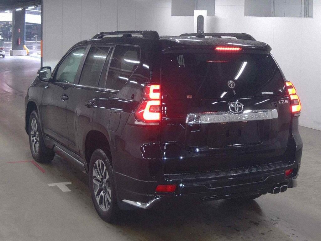 2023 TOYOTA LAND CRUISER PRADO TZ-G photo 2