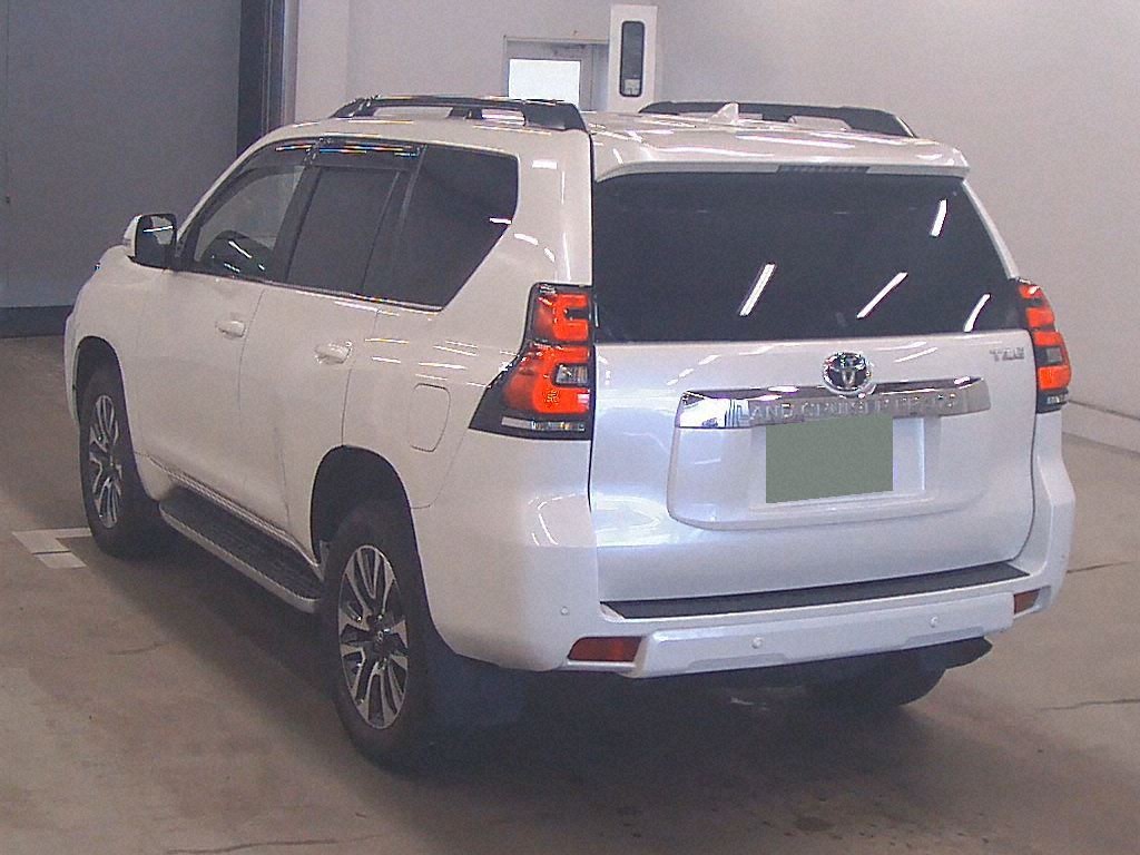 2023 TOYOTA LAND CRUISER PRADO TZ-G photo 2