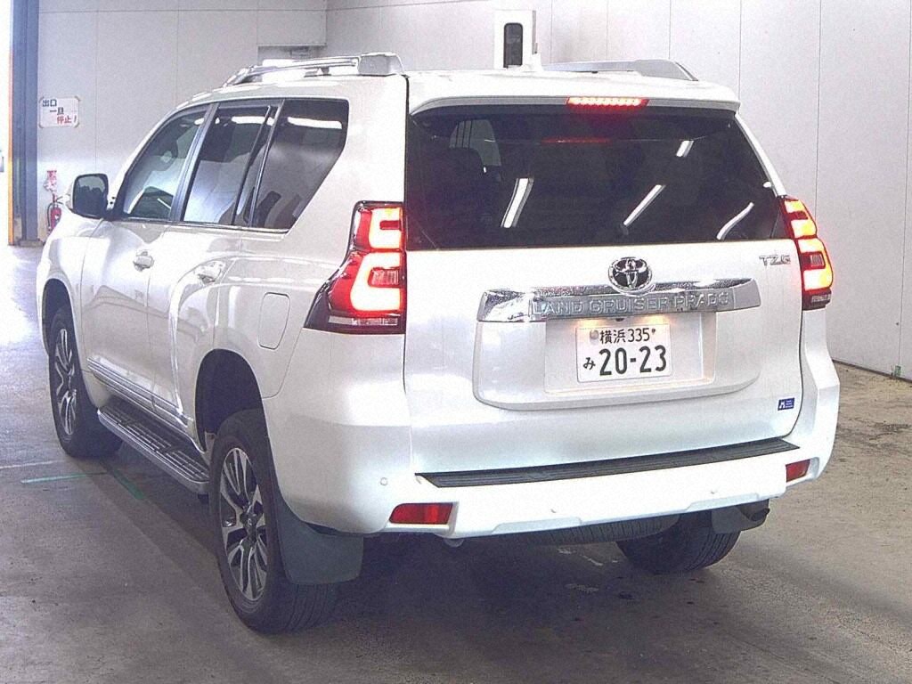 2023 TOYOTA LAND CRUISER PRADO TZ-G photo 2