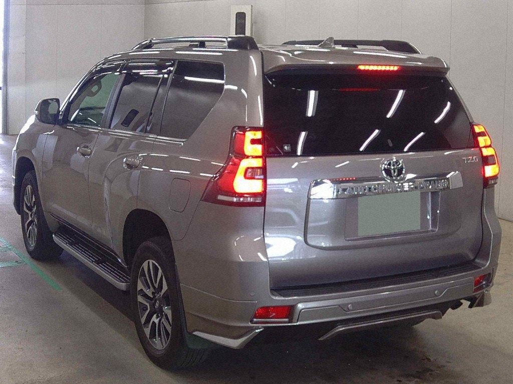 2023 TOYOTA LAND CRUISER PRADO TZ-G photo 2