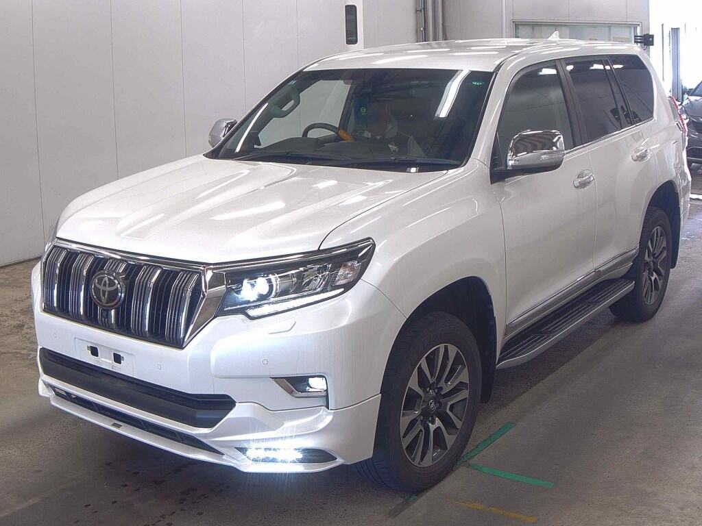 2021 TOYOTA LAND CRUISER PRADO TZ-G photo 4
