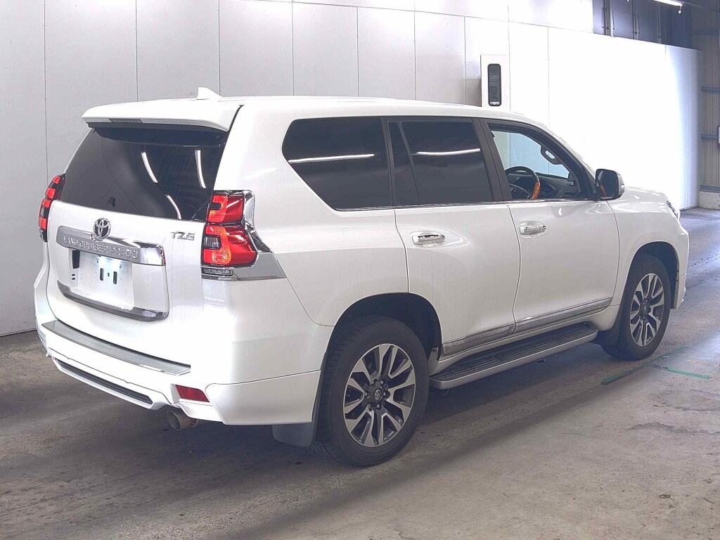 2021 TOYOTA LAND CRUISER PRADO TZ-G photo 5