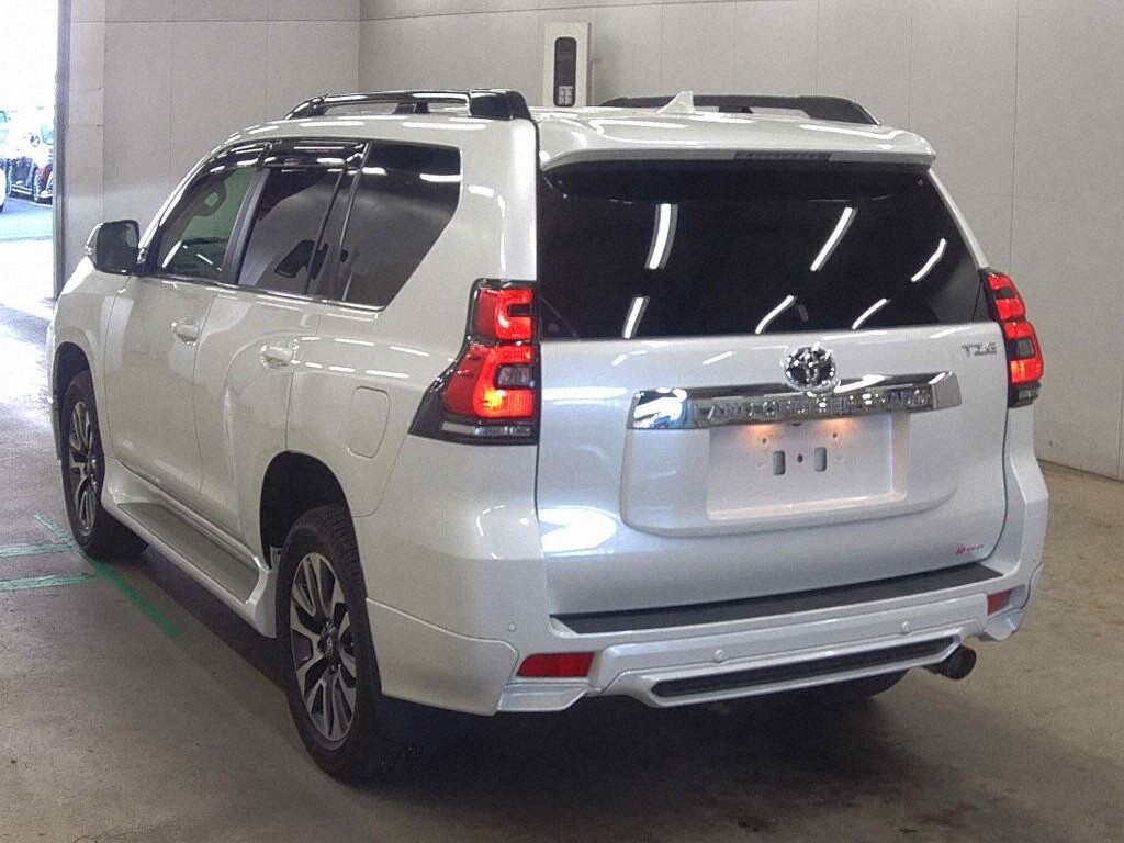 2021 TOYOTA LAND CRUISER PRADO TZ-G photo 2
