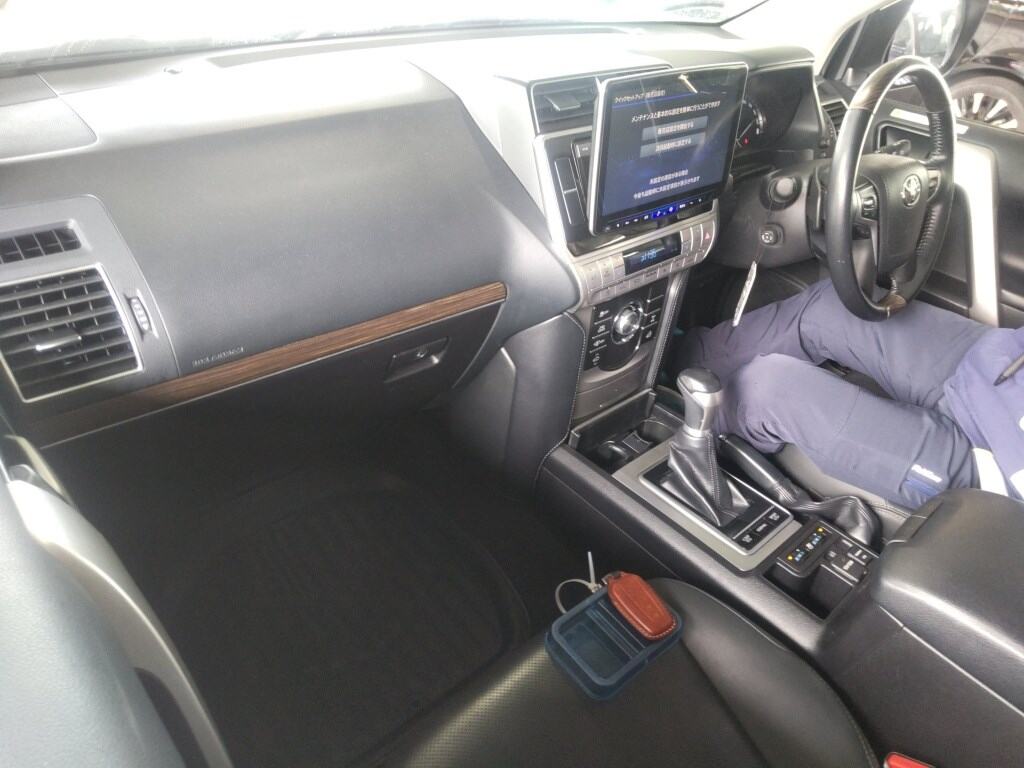 2021 TOYOTA LAND CRUISER PRADO TZ-G photo 3