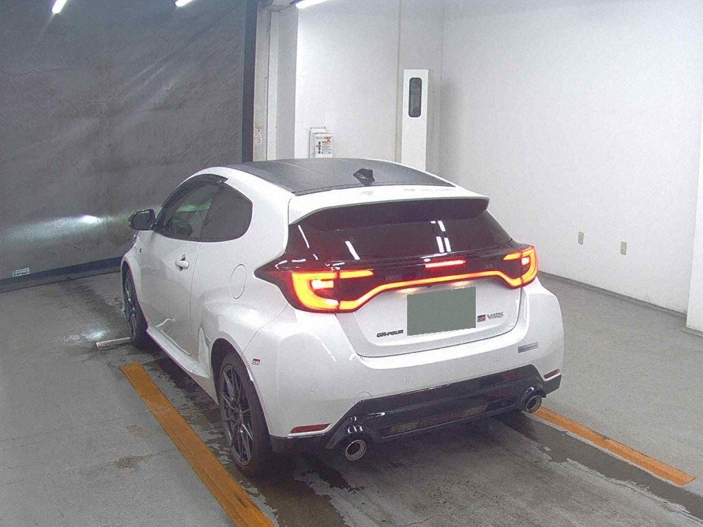 2024 TOYOTA GR YARIS RZ HIGH PERFORMANCE photo 2