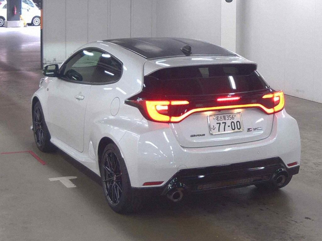 2025 TOYOTA GR YARIS RZ HIGH PERFORMANCE photo 2