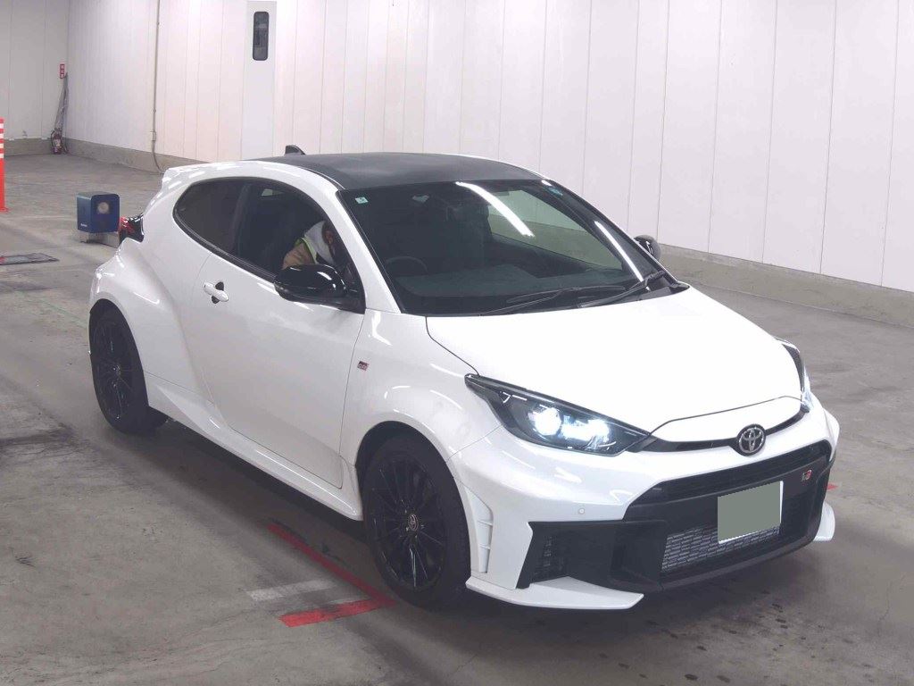 2025 TOYOTA GR YARIS RC
