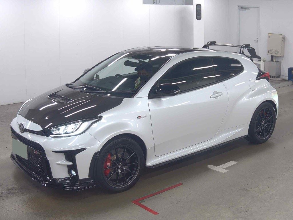 2024 TOYOTA GR YARIS GRMN CIRCUIT PACKAGE photo 4