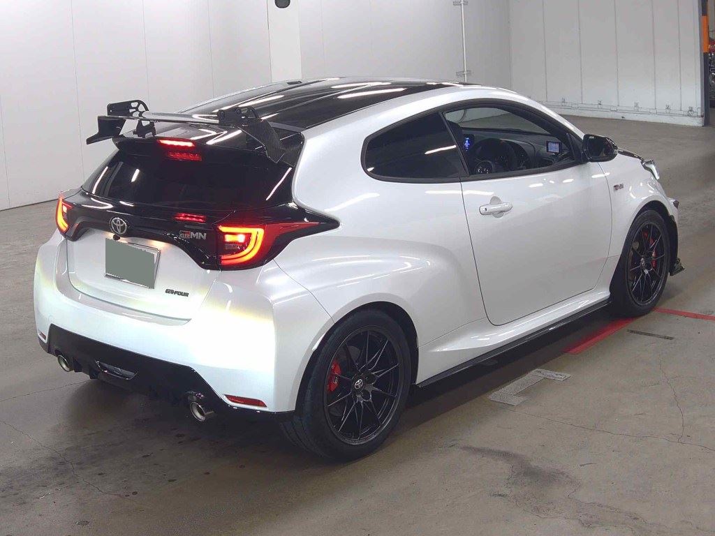 2024 TOYOTA GR YARIS GRMN CIRCUIT PACKAGE photo 5