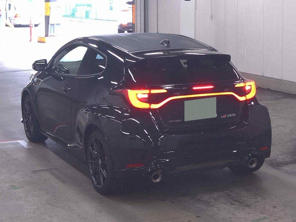 2025 TOYOTA GR YARIS RZ HIGH PERFORMANCE photo 2