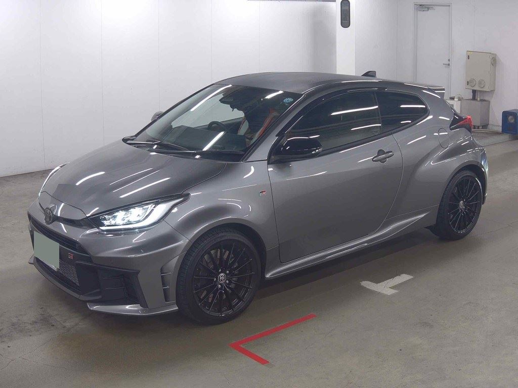 2026 TOYOTA GR YARIS RZ photo 4