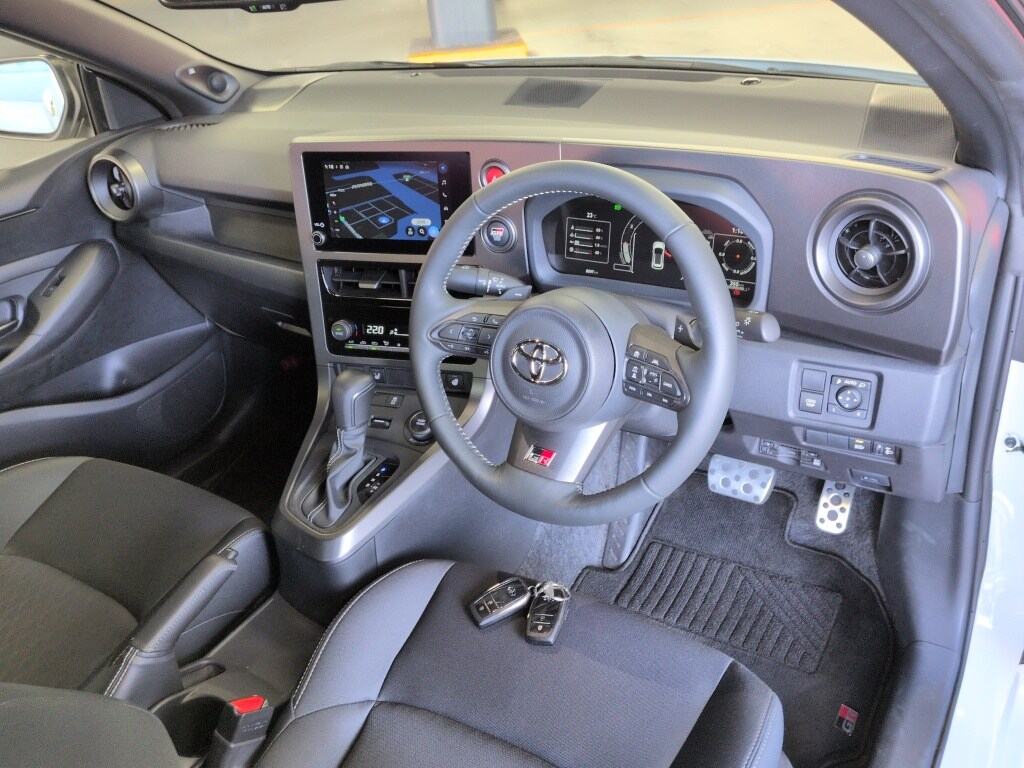 2024 TOYOTA GR YARIS RZ photo 3