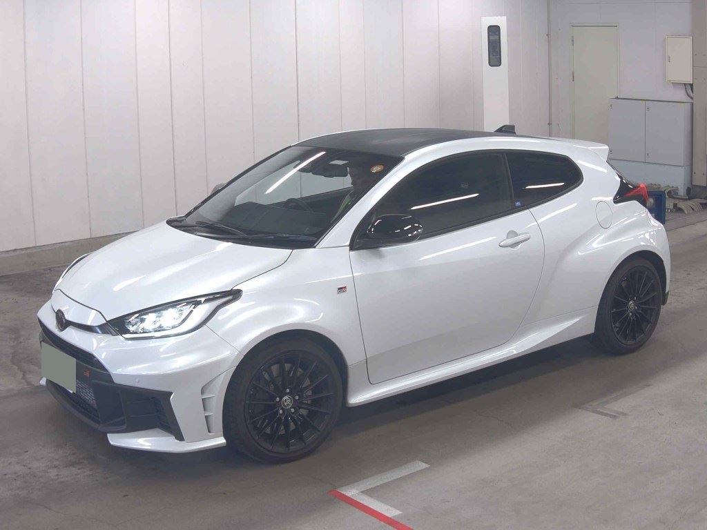2024 TOYOTA GR YARIS RZ photo 4