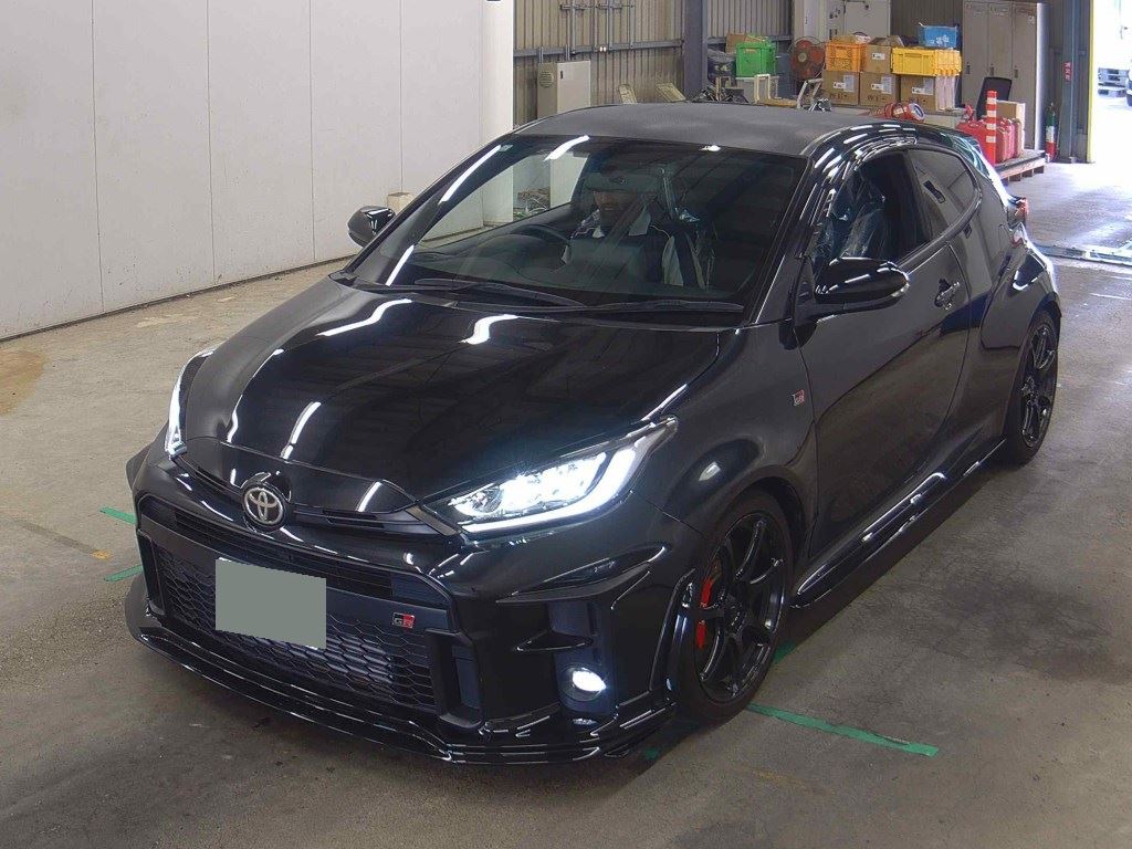 2023 TOYOTA GR YARIS RZ photo 4