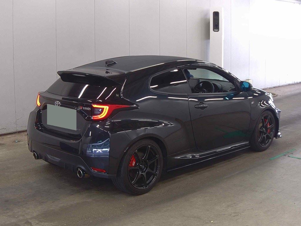 2023 TOYOTA GR YARIS RZ photo 5