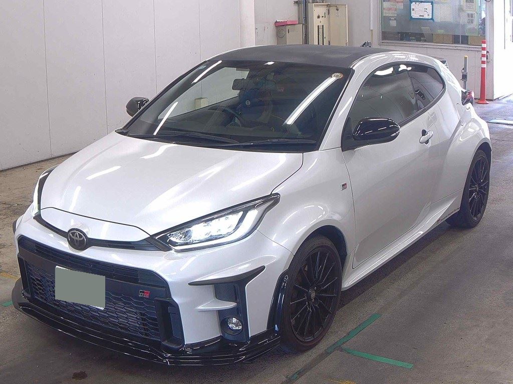 2021 TOYOTA GR YARIS RC photo 4