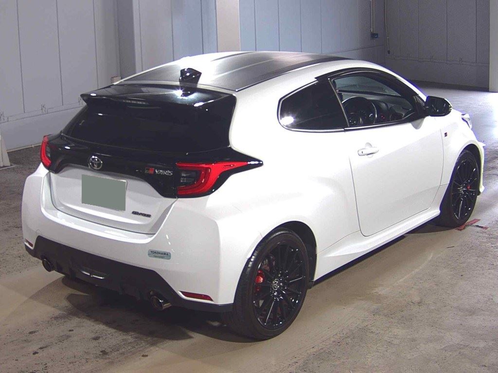 2021 TOYOTA GR YARIS RZ photo 5