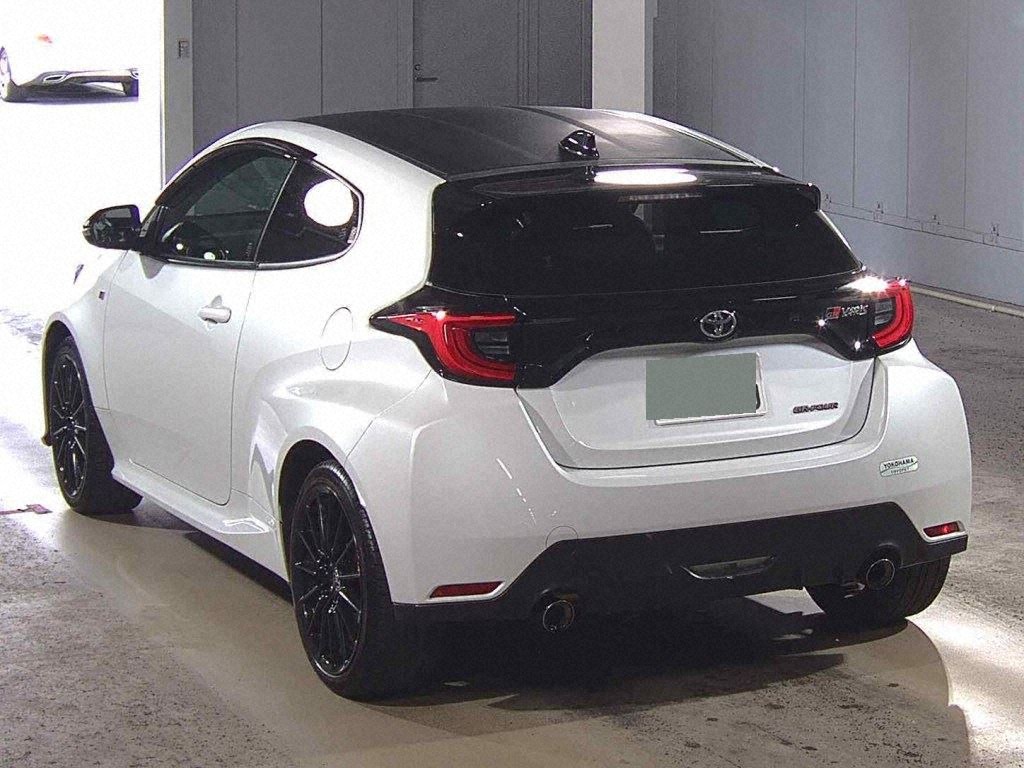 2021 TOYOTA GR YARIS RZ photo 2