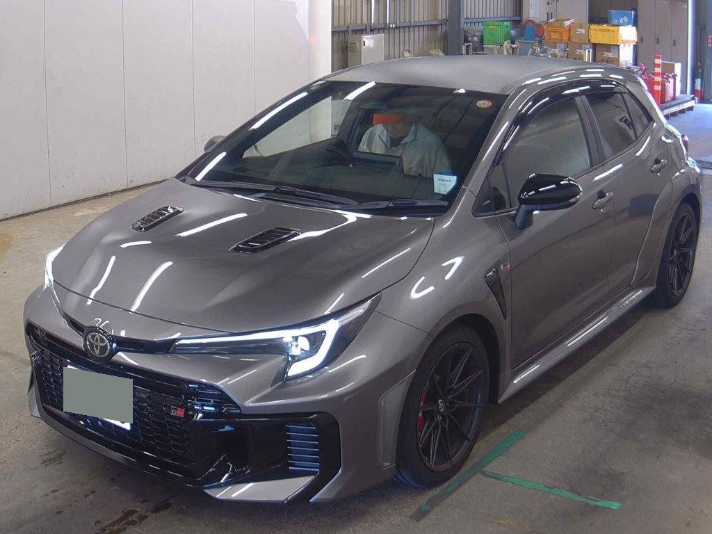 2025 TOYOTA GR COROLLA RZ photo 4