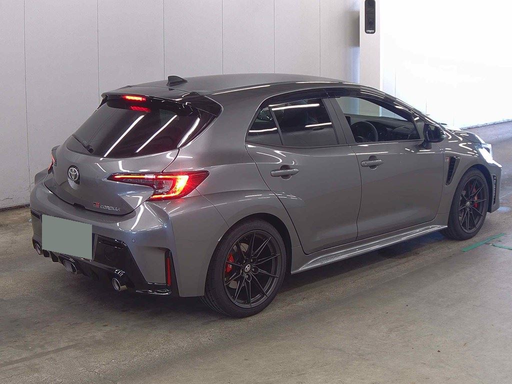 2025 TOYOTA GR COROLLA RZ photo 5