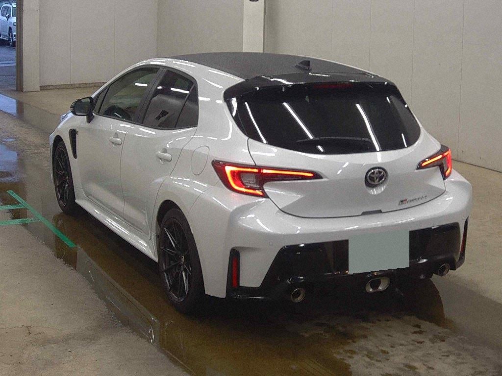 2025 TOYOTA GR COROLLA RZｽﾎﾟ-ﾂPKG photo 2