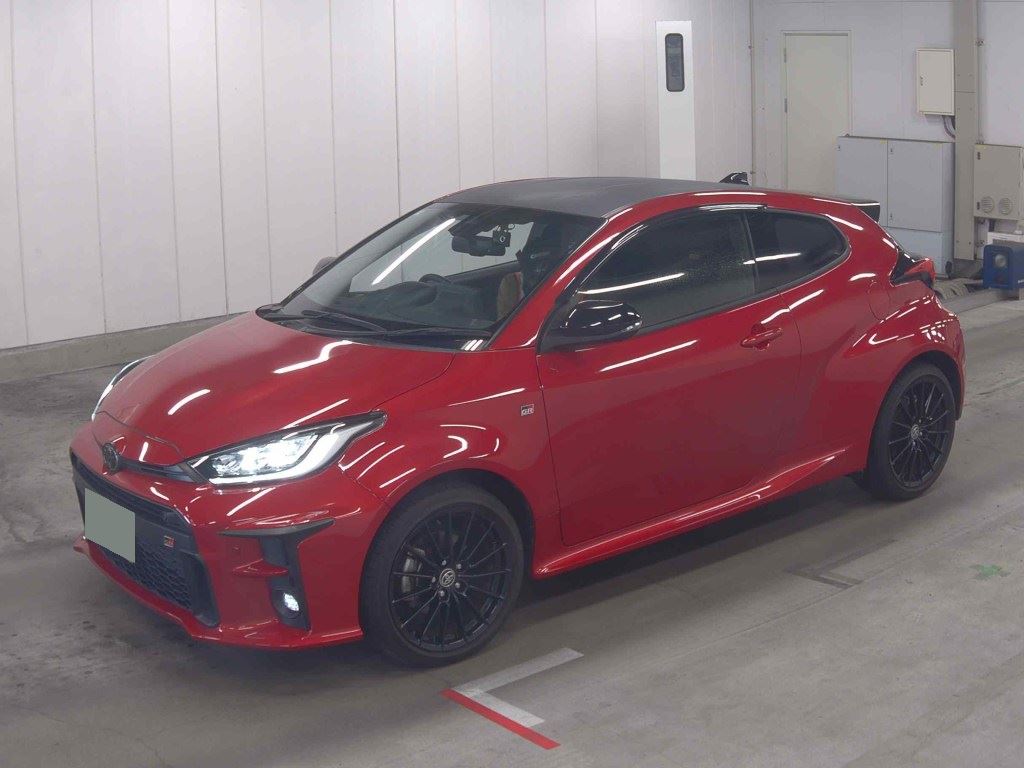 2023 TOYOTA GR YARIS RS photo 4