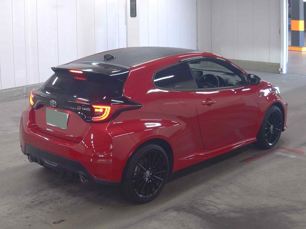 2023 TOYOTA GR YARIS RS photo 5