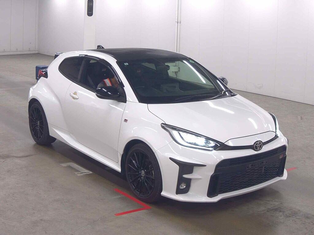 2021 TOYOTA GR YARIS RS